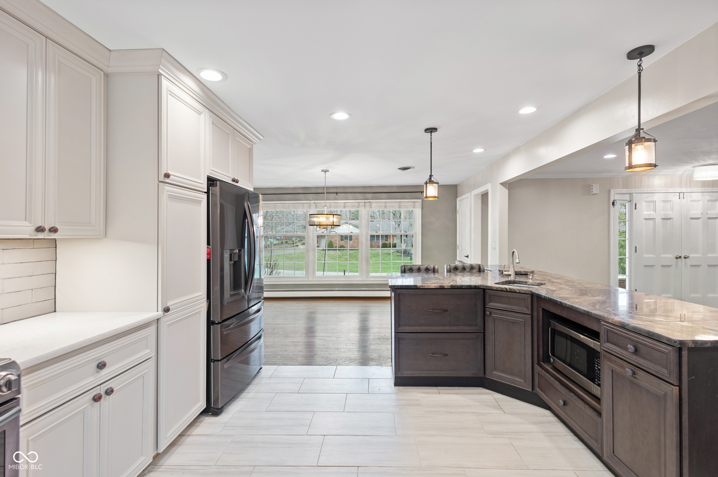 8853 Briarclift Road Indianapolis, IN 46256 - Photo 16 of 72