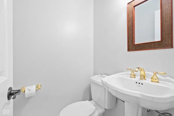 $425,000 | 8853 Briarclift Road, Indianapolis, IN 46256