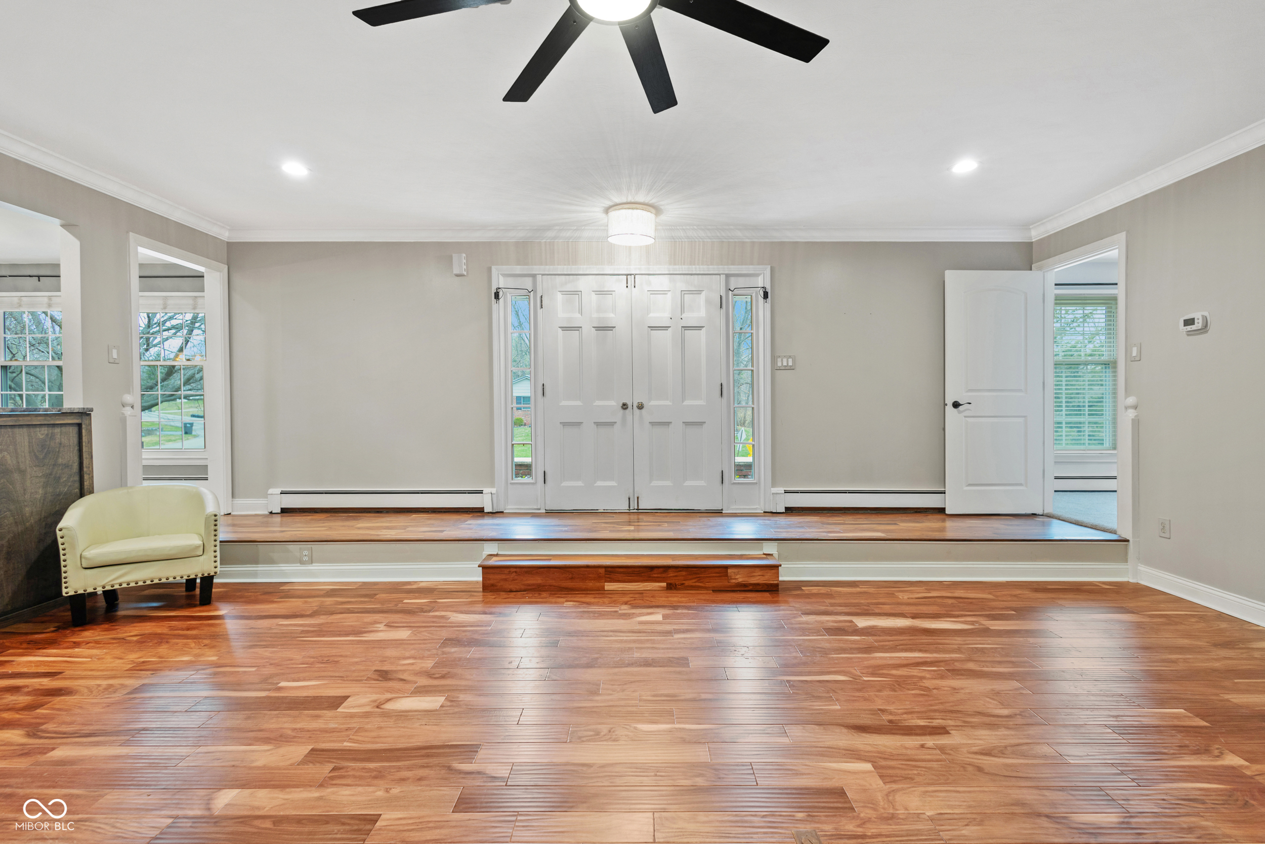 8853 Briarclift Road Indianapolis, IN 46256 - Photo 2 of 72