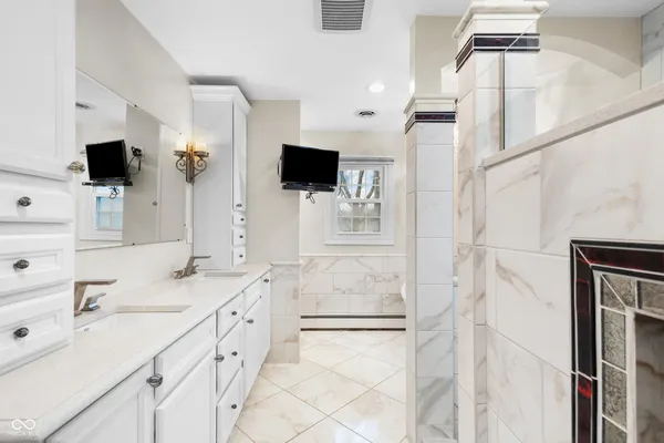 $425,000 | 8853 Briarclift Road, Indianapolis, IN 46256