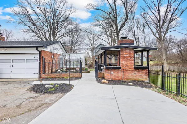 $425,000 | 8853 Briarclift Road, Indianapolis, IN 46256