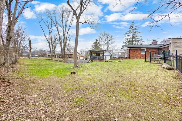 $425,000 | 8853 Briarclift Road, Indianapolis, IN 46256