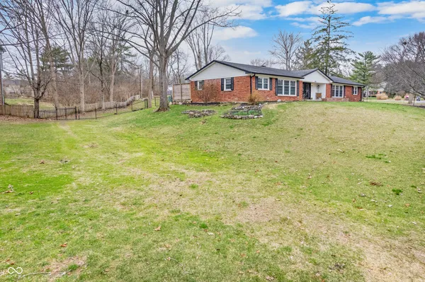 $425,000 | 8853 Briarclift Road, Indianapolis, IN 46256