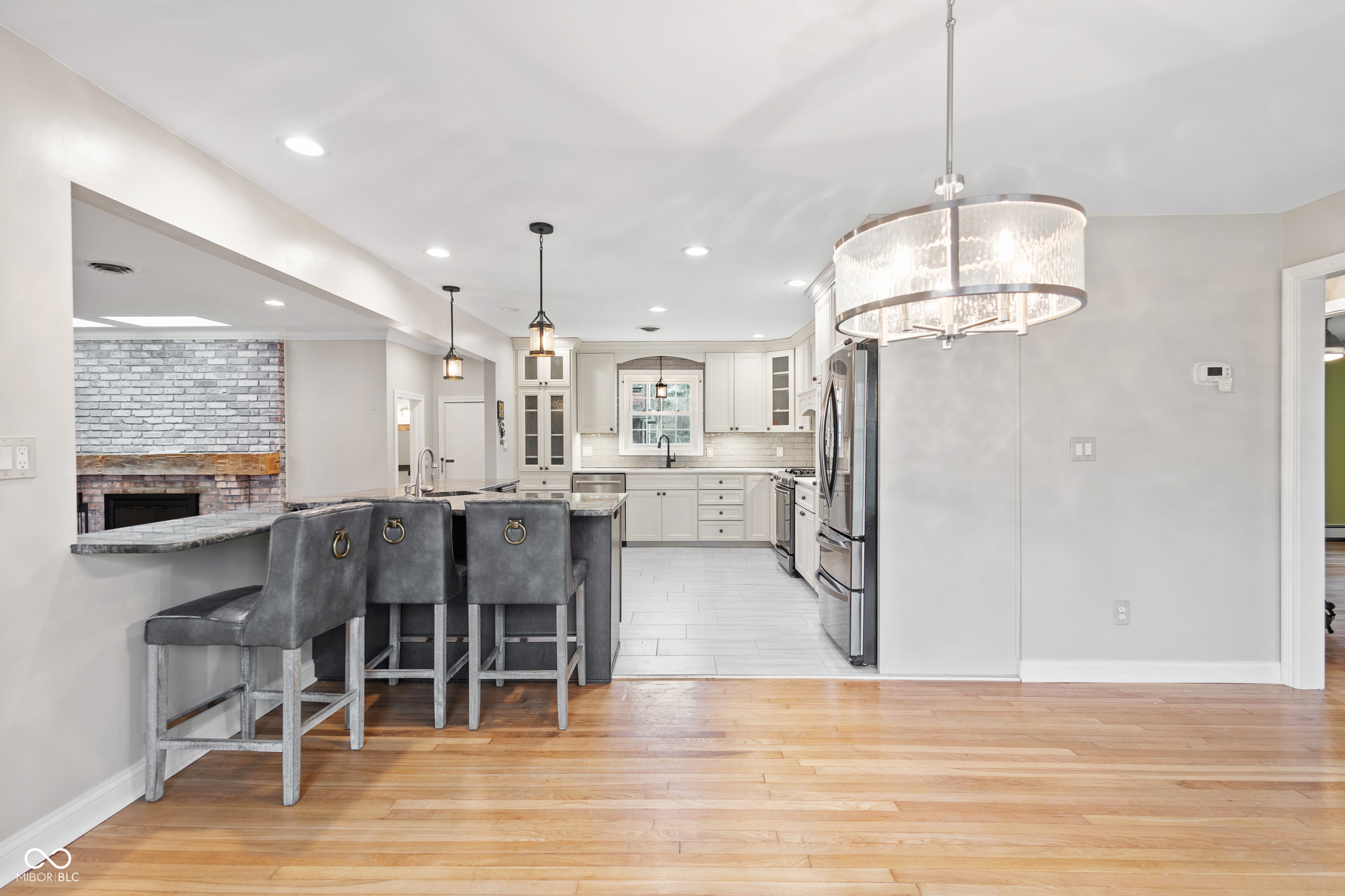 8853 Briarclift Road Indianapolis, IN 46256 - Photo 9 of 72