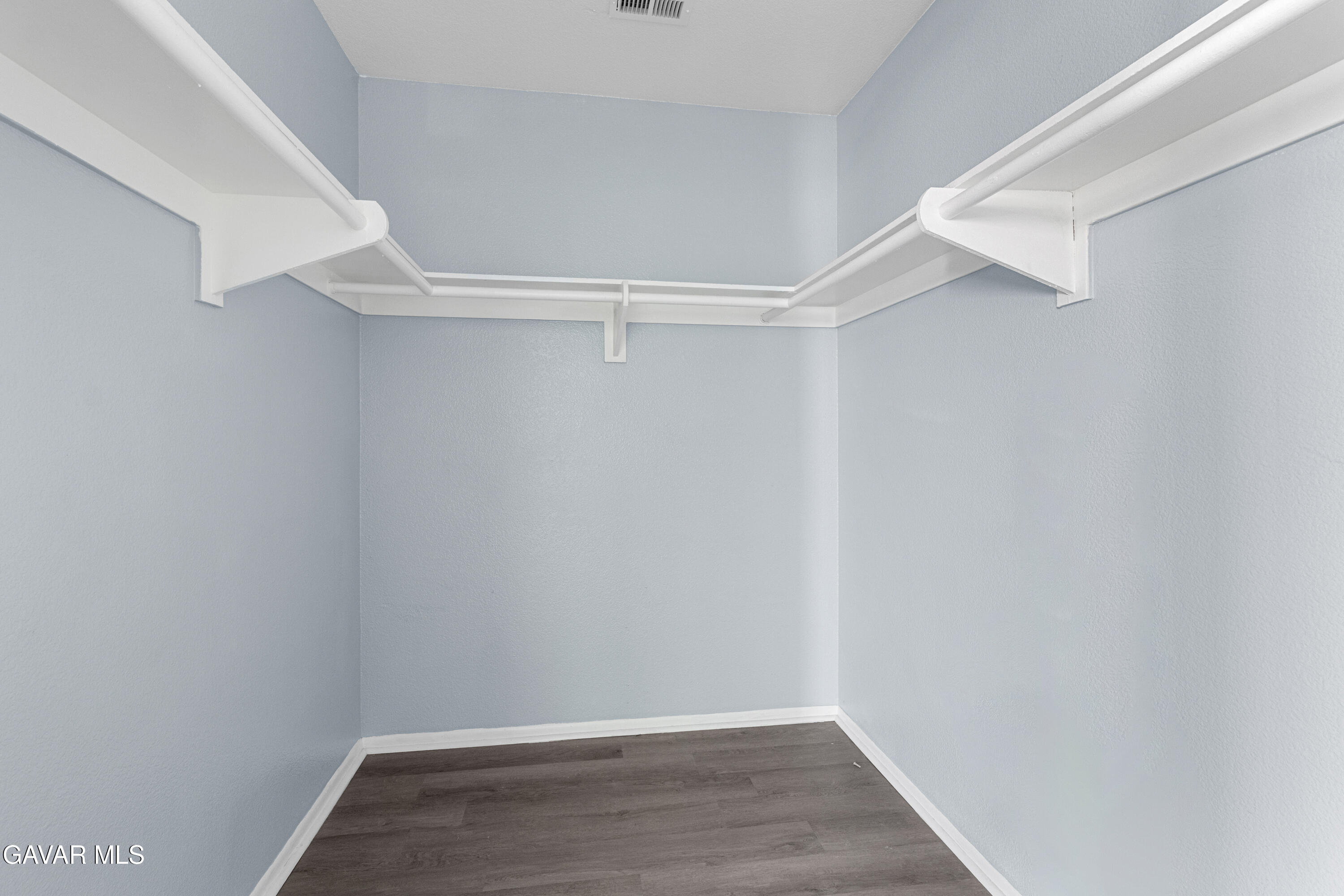 37666 Scomar Street Palmdale, CA 93550 - Photo 17 of 27 Bedroom primary closet-1