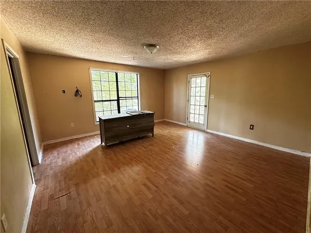 $1,650 | 393 Fish Hatchery Road, Forest Hill, LA 71430