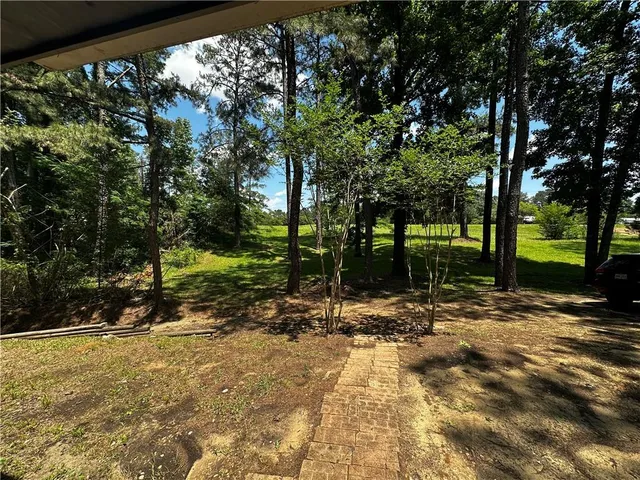 $1,650 | 393 Fish Hatchery Road, Forest Hill, LA 71430