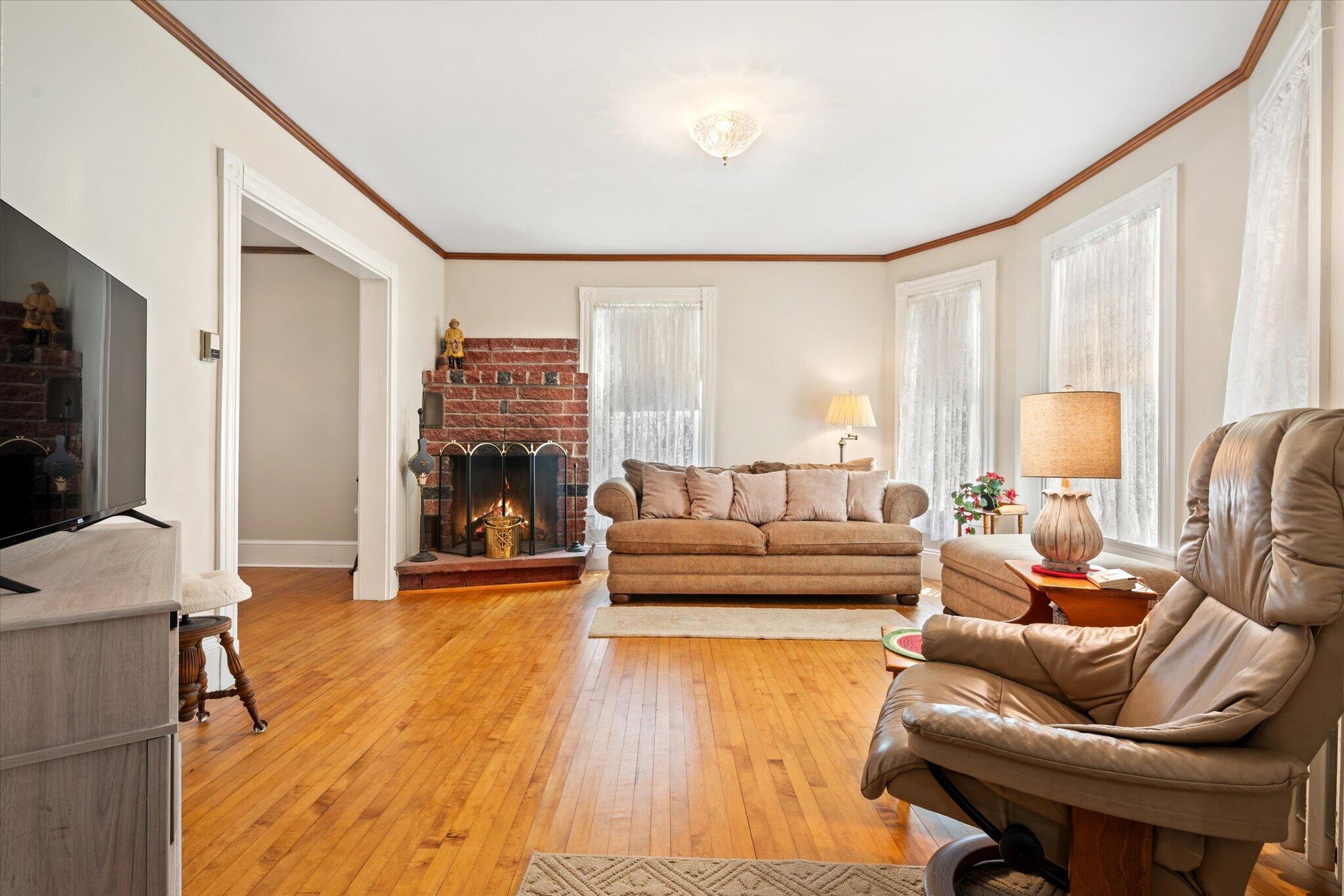 167 Maple Street Bangor, ME 04401 - Photo 7 of 43 Living Room