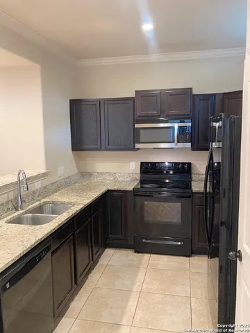 $1,375 | 7030 Lakeview Dr., Unit 102, San Antonio, TX 78244