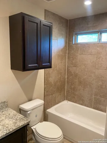 $1,375 | 7030 Lakeview Dr., Unit 102, San Antonio, TX 78244