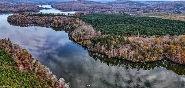 $15,386,400 | 0 Stokes Ferry Road, New London, NC 28127