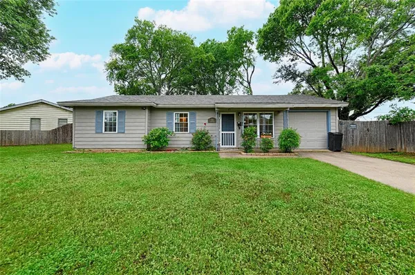 $255,000 | 531 Himes Drive, Euless, TX 76039