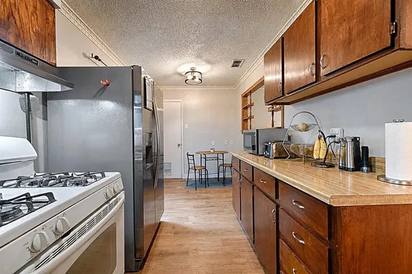 $255,000 | 531 Himes Drive, Euless, TX 76039
