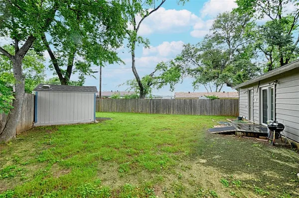 $255,000 | 531 Himes Drive, Euless, TX 76039