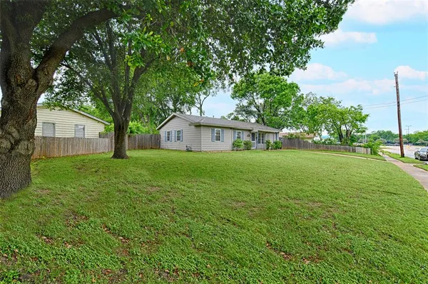 $255,000 | 531 Himes Drive, Euless, TX 76039