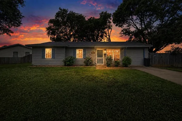 $255,000 | 531 Himes Drive, Euless, TX 76039