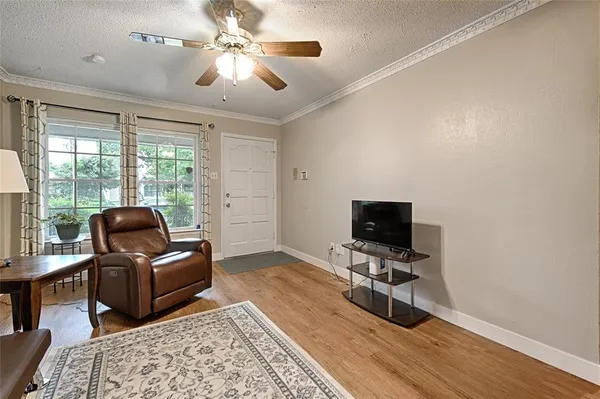 $255,000 | 531 Himes Drive, Euless, TX 76039