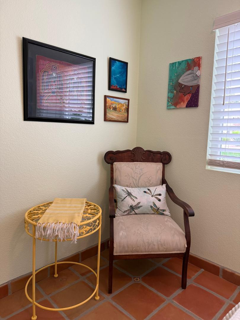 1825 West Ray Road, Unit 1012 Chandler, AZ 85224 - Photo 25 of 34 a bedroom with a bed and a lamp