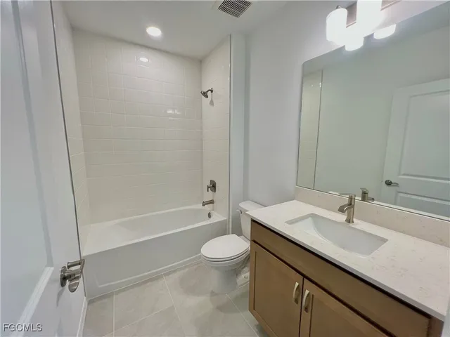 $309,990 | 235 Lakeside Breeze Way, Lehigh Acres, FL 33974