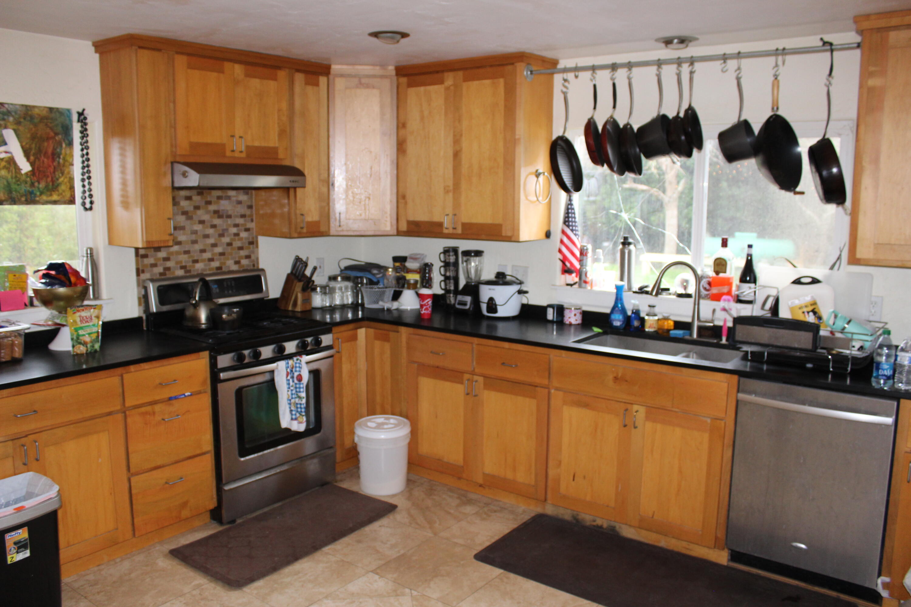 5829 Humboldt Hill Road Eureka, CA 95503 - Photo 11 of 24