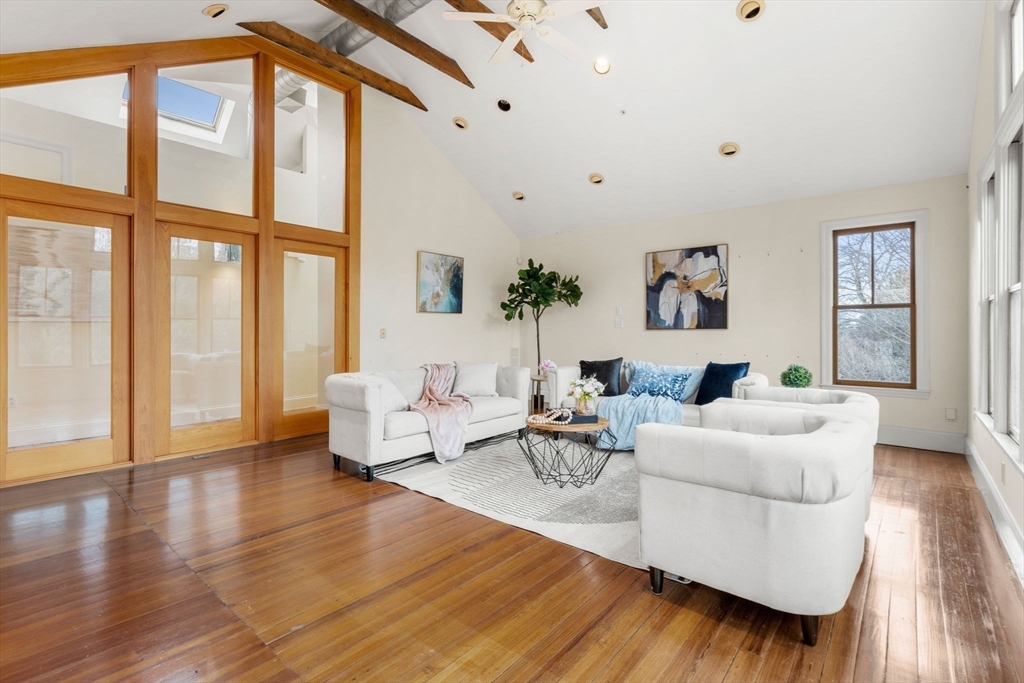 69 Robeson Street, Unit 4 Boston, MA 02130 - Photo 4 of 34 Gallery Image 4