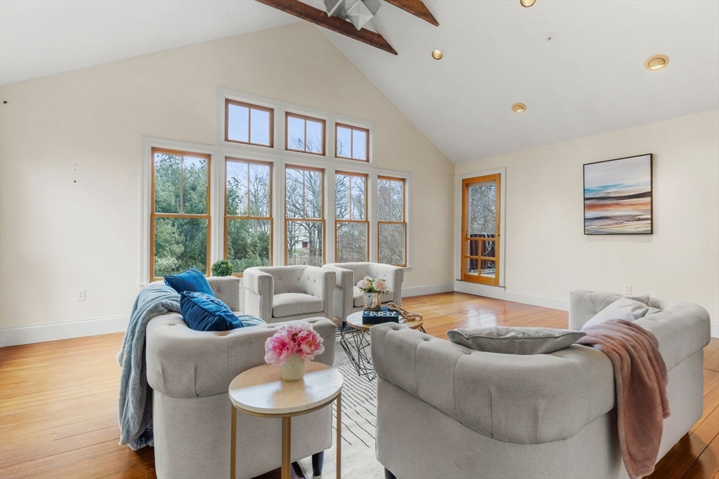 69 Robeson Street, Unit 4 Boston, MA 02130 - Photo 6 of 34 Gallery Image 6