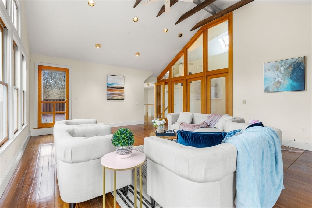 69 Robeson Street, Unit 4 Boston, MA 02130 - Photo 7 of 34 Gallery Image 7