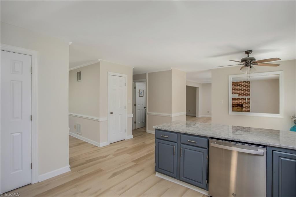 7517 Strawberry Road Summerfield, NC 27358 - Photo 19 of 45 LIVING ROOM