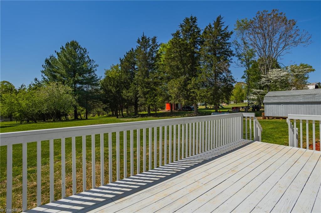 7517 Strawberry Road Summerfield, NC 27358 - Photo 34 of 45 DECK