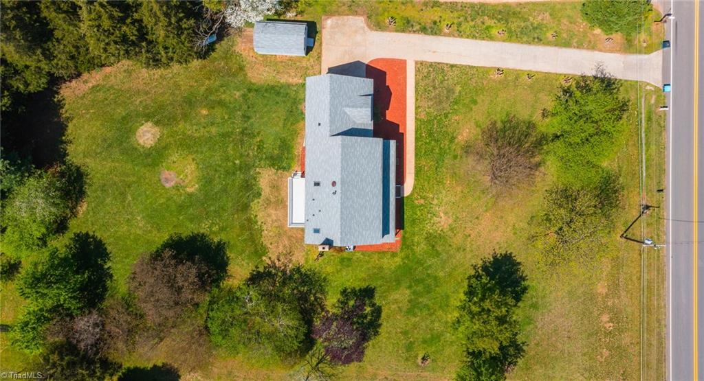 7517 Strawberry Road Summerfield, NC 27358 - Photo 45 of 45 FIRST FLOOR PLAN