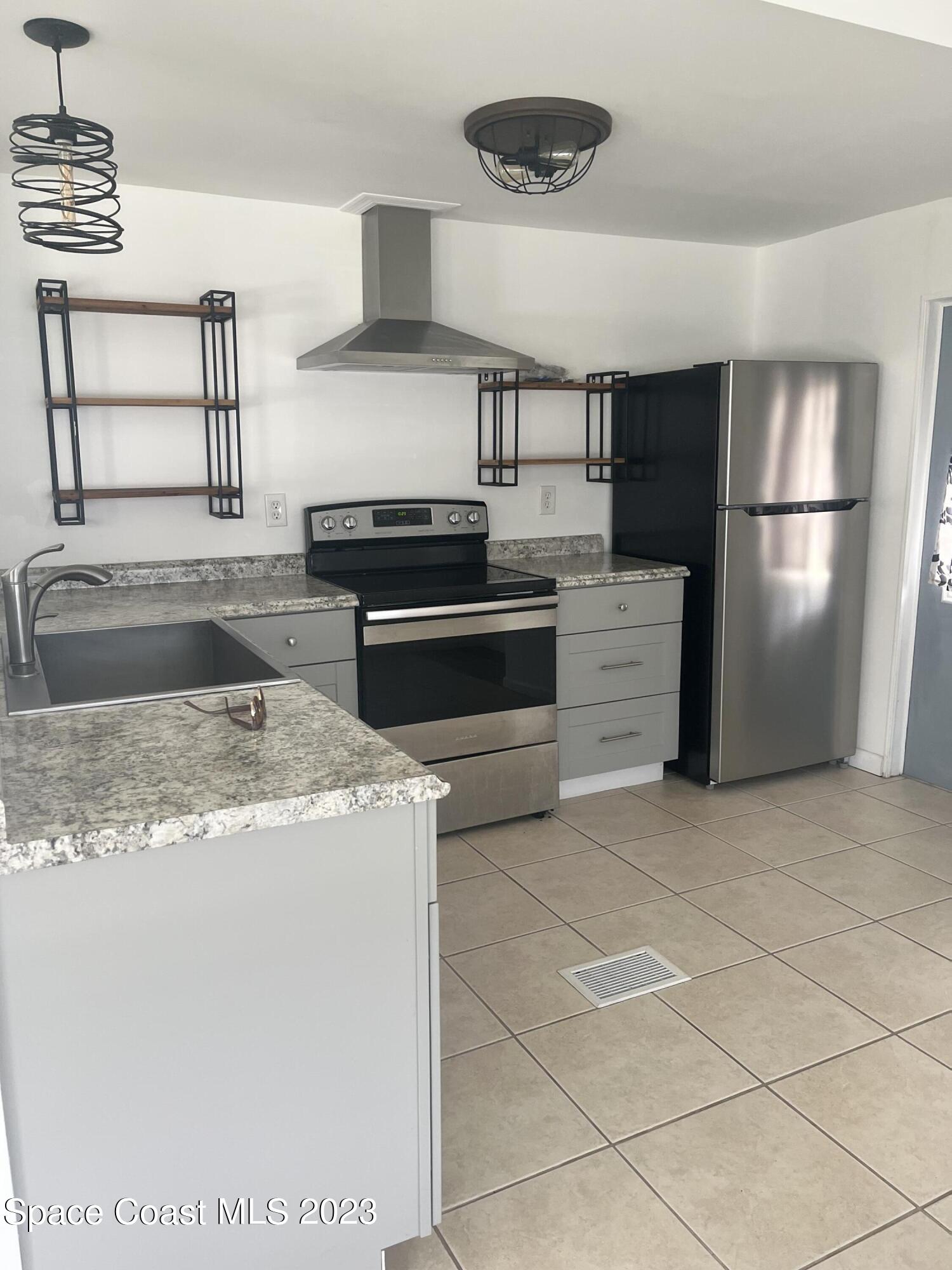 314 Loquat Drive Sebastian, FL 32976 - Photo 2 of 18 IMG-1441 (1)