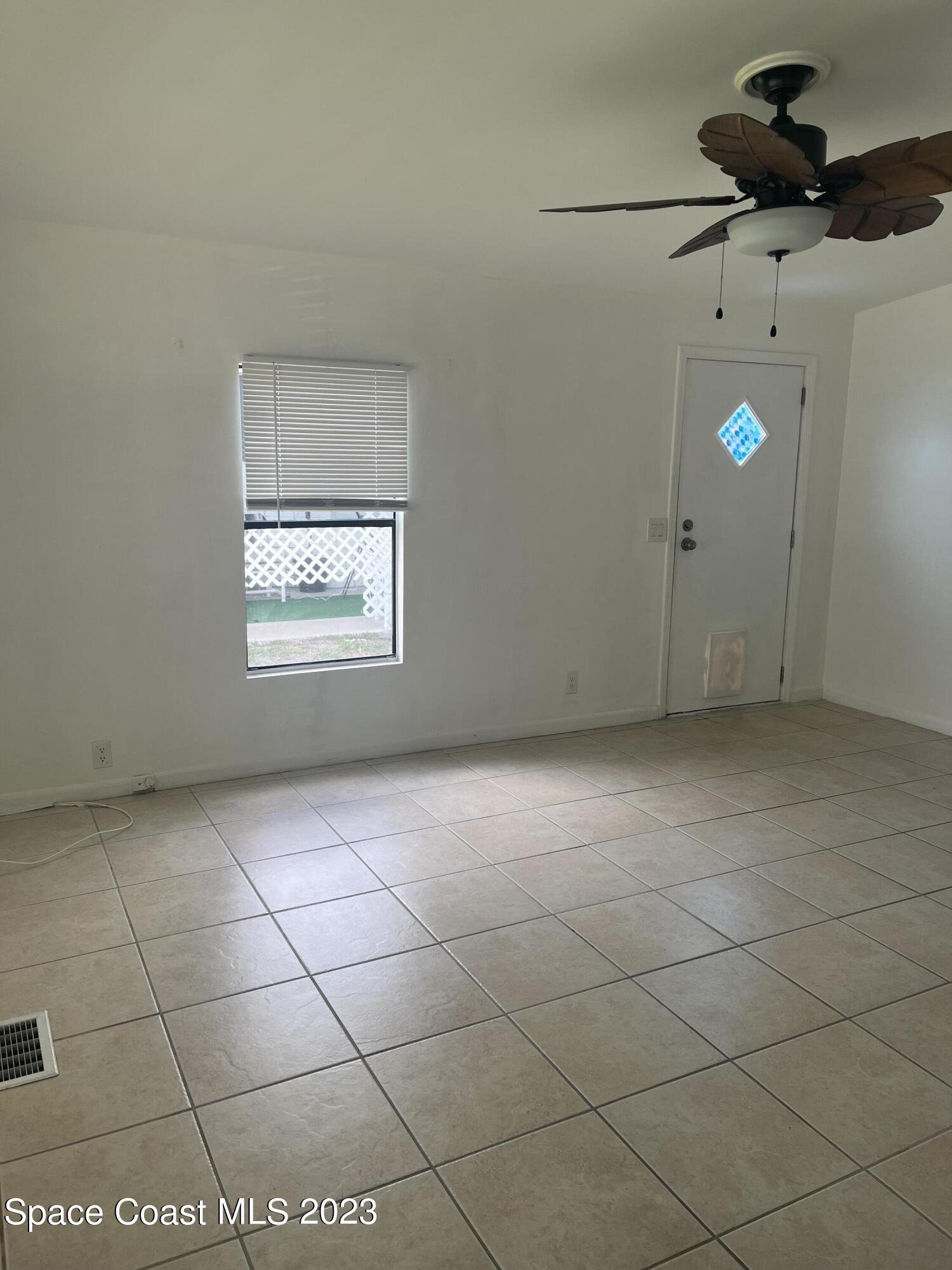 314 Loquat Drive Sebastian, FL 32976 - Photo 8 of 18 IMG-1444 (1)