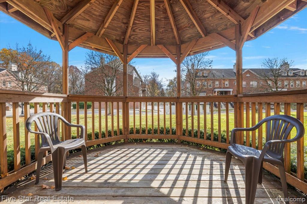 16924 Farmington Road, Unit 93 Livonia, MI 48154 - Photo 11 of 60 Gallery Image 11