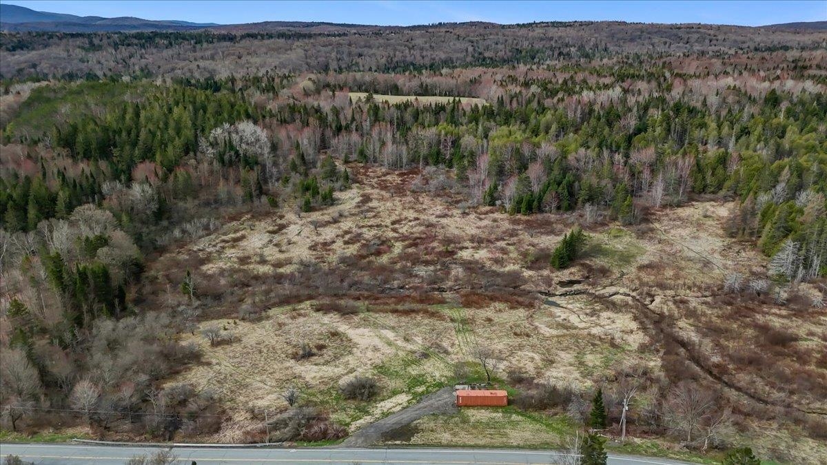 6847 Highway 122 Sheffield, VT 05866 - Photo 13 of 31