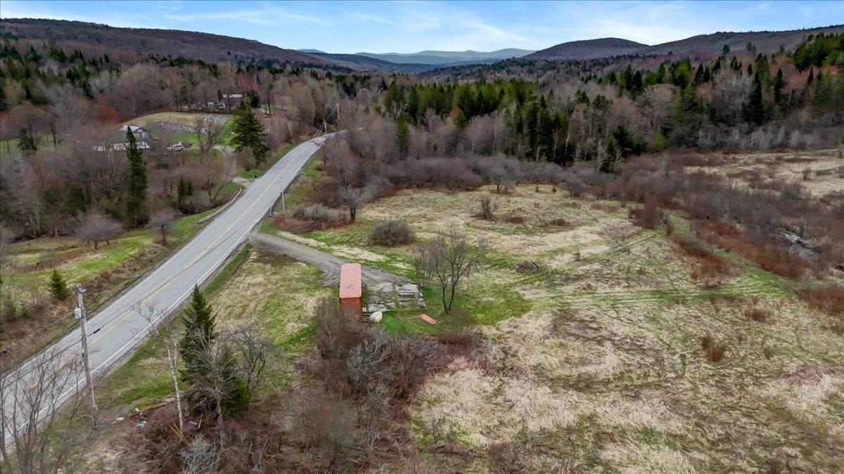 6847 Highway 122 Sheffield, VT 05866 - Photo 21 of 31