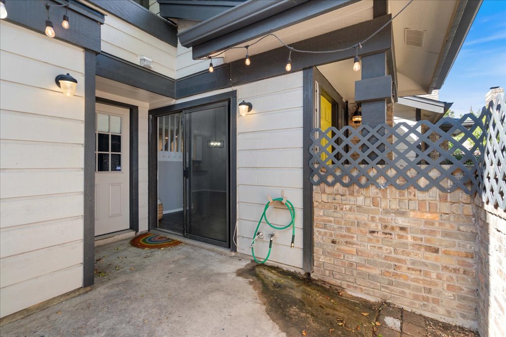 1748 Ohlen Road, Unit 76 Austin, TX 78757 - Photo 19 of 34