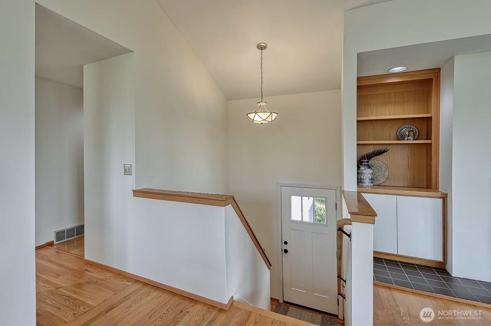 1008 West Toledo Street Bellingham, WA 98229 - Photo 7 of 40