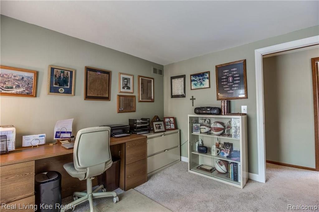 1393 Paddle Wheel Lane Rochester Hills, MI 48306 - Photo 27 of 34
