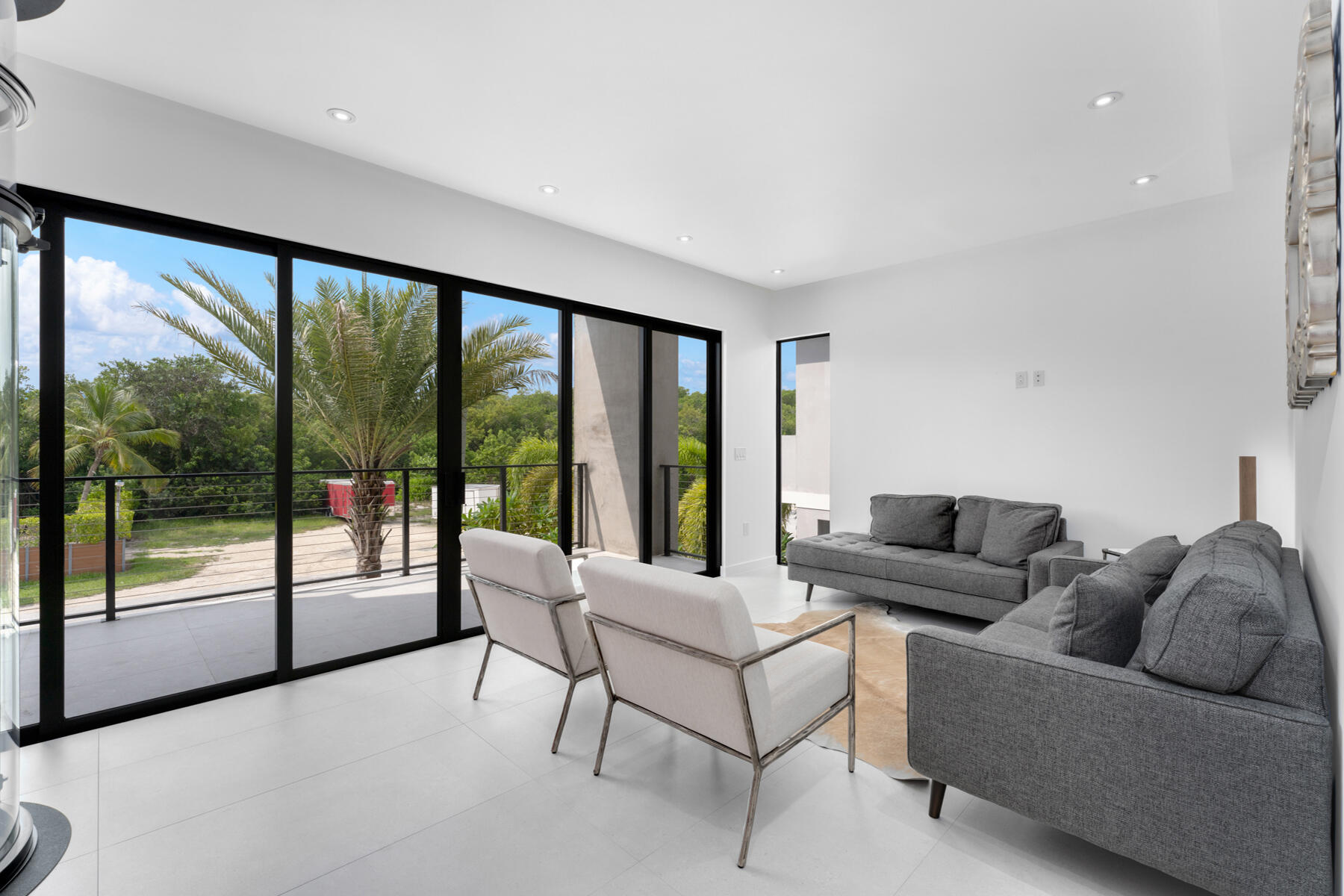 64 Andros Road Key Largo, FL 33037 - Photo 17 of 62 2nd level living area 2nd view