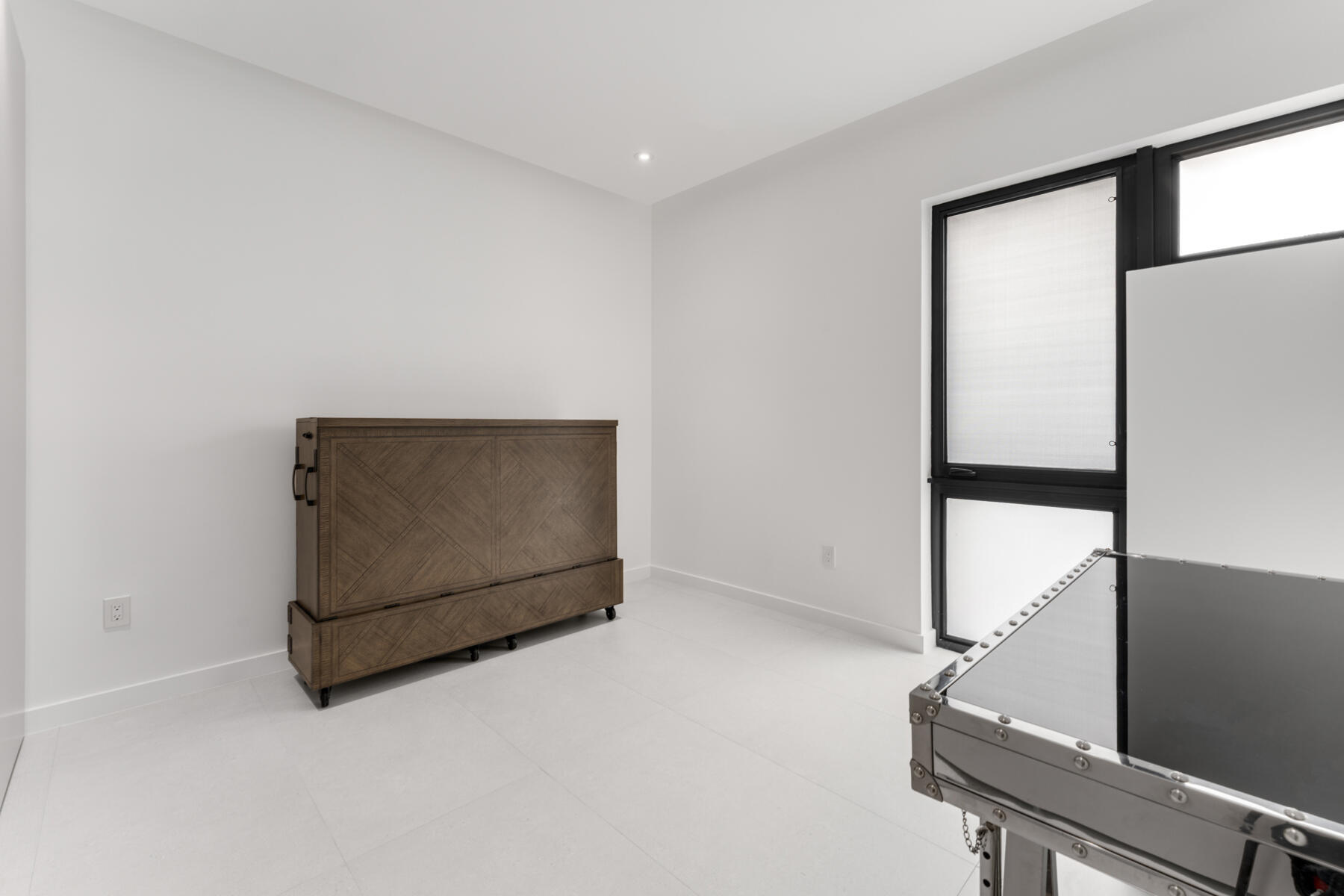 64 Andros Road Key Largo, FL 33037 - Photo 30 of 62 Guest bedroom main level