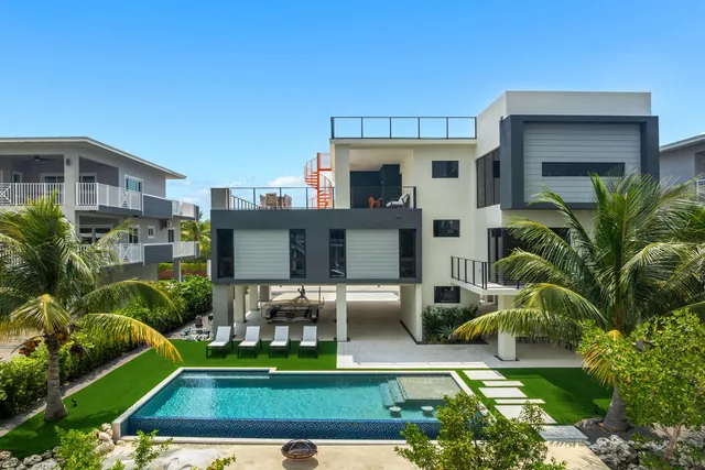 $5,699,000 | 64 Andros Road, Key Largo, FL 33037