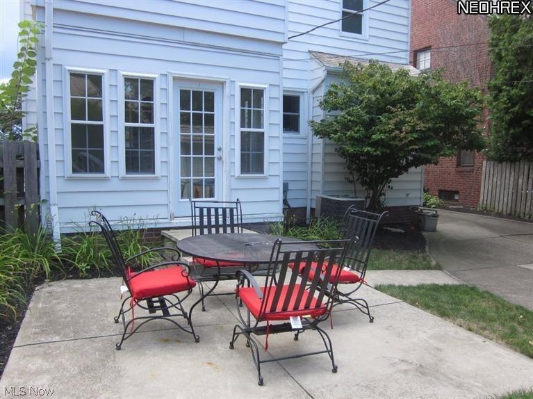 3877 Bushnell Road Cleveland, OH 44118 - Photo 18 of 19 Spring View of Rear Patio