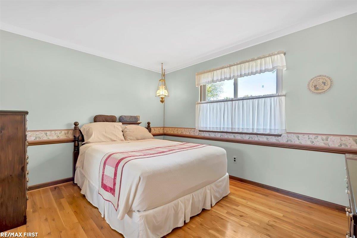 34655 Devonshire Road New Baltimore, MI 48047 - Photo 14 of 21 50042306-13.JPG