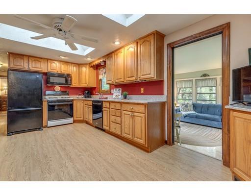 22 Governor Peabody Road Billerica, MA 01821 - Photo 10 of 27 Gallery Image 10