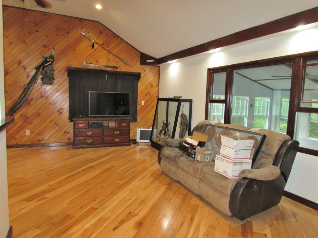 44 Duell Road Binghamton, NY 13904 - Photo 8 of 32 Gallery Image 8