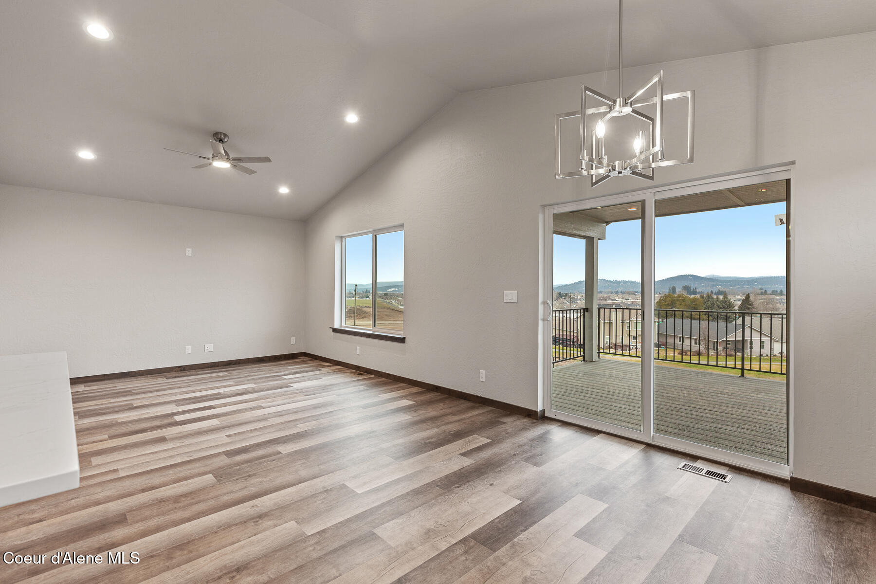 3594 Blaze Loop Post Falls, ID 83854 - Photo 11 of 29 3594NBlazeLoop-11