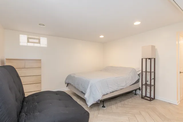 $560,000 | 7417 North Oleander Avenue, Chicago, IL 60631