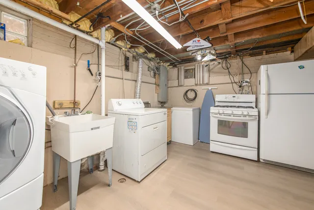 $560,000 | 7417 North Oleander Avenue, Chicago, IL 60631