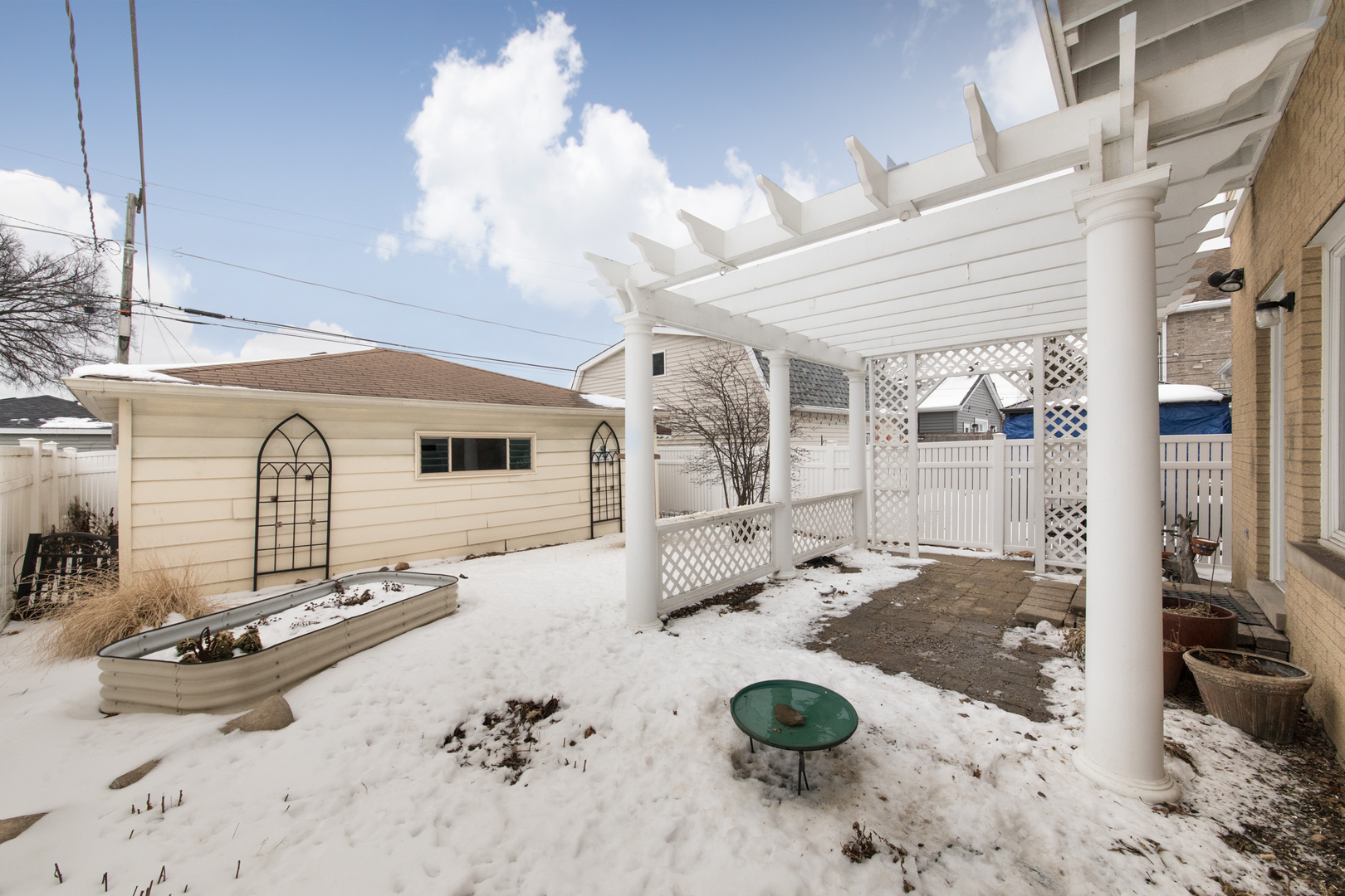 7417 North Oleander Avenue Chicago, IL 60631 - Photo 4 of 28 a view of a living room and a patio