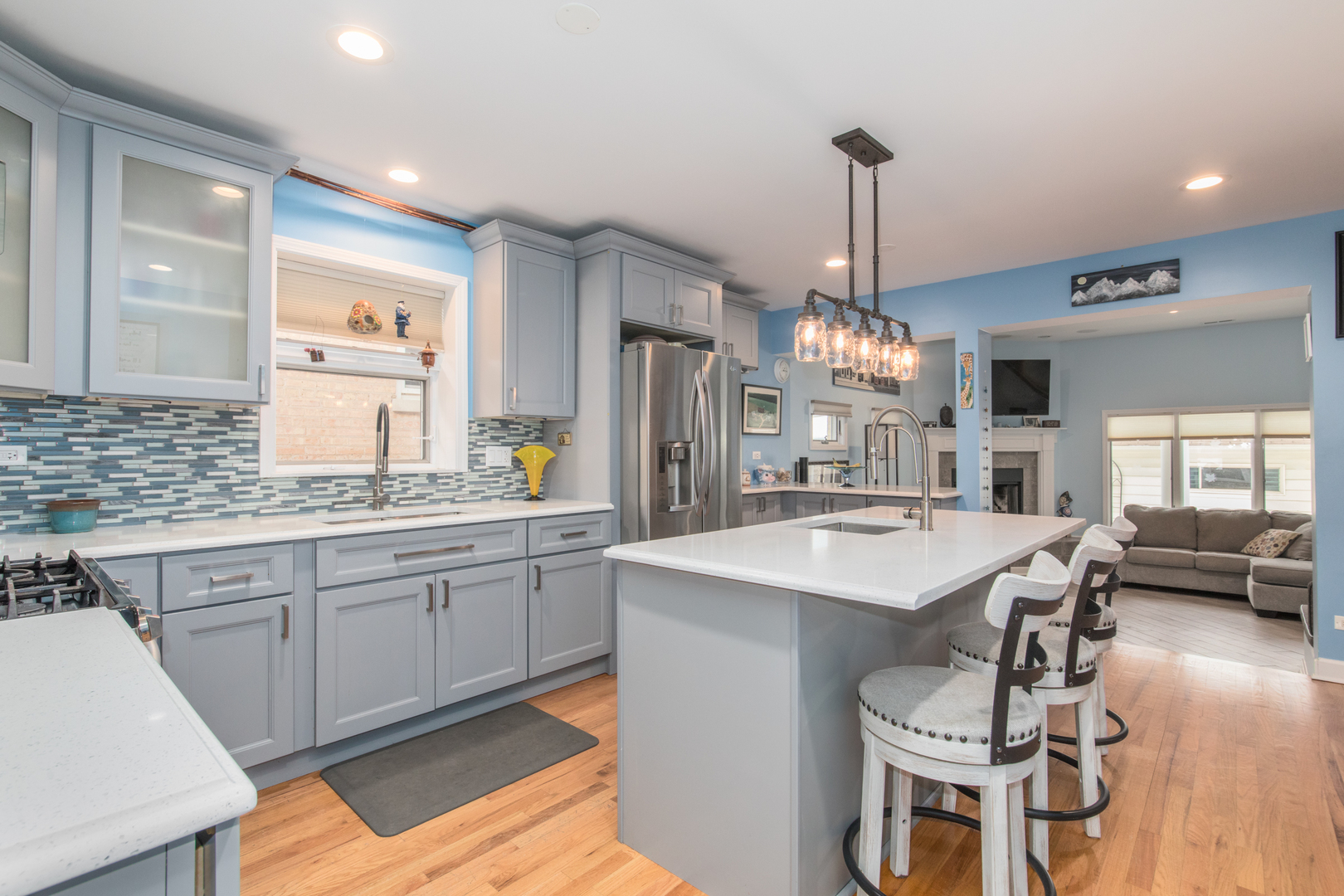 7417 North Oleander Avenue Chicago, IL 60631 - Photo 8 of 28